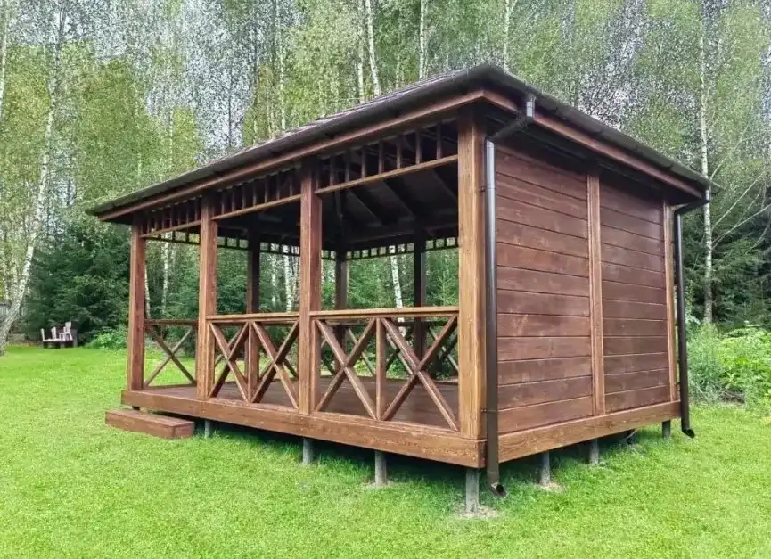 Открытая деревянная беседка 2623